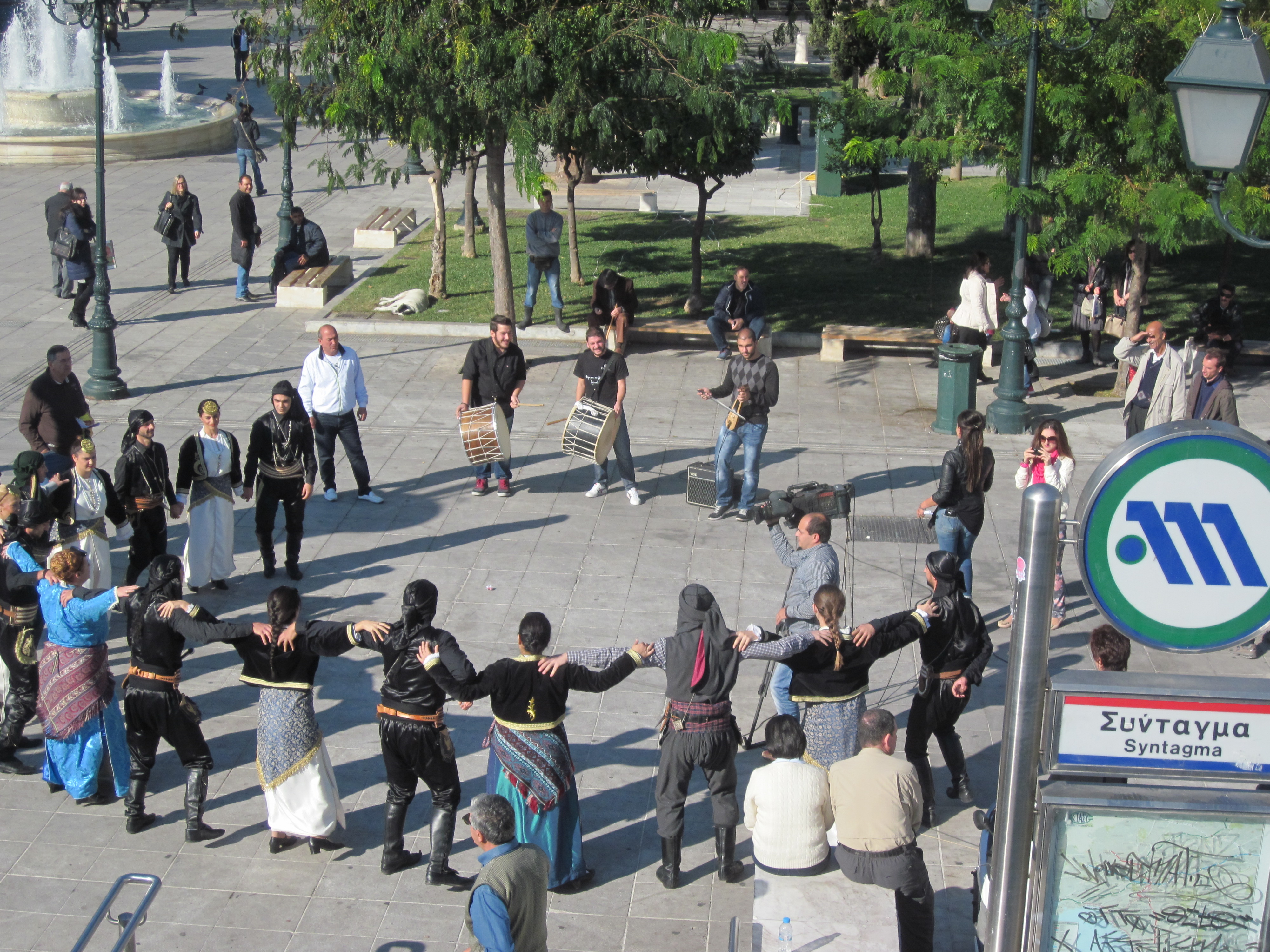 Street Performers at the Entrance to the new Metro Station