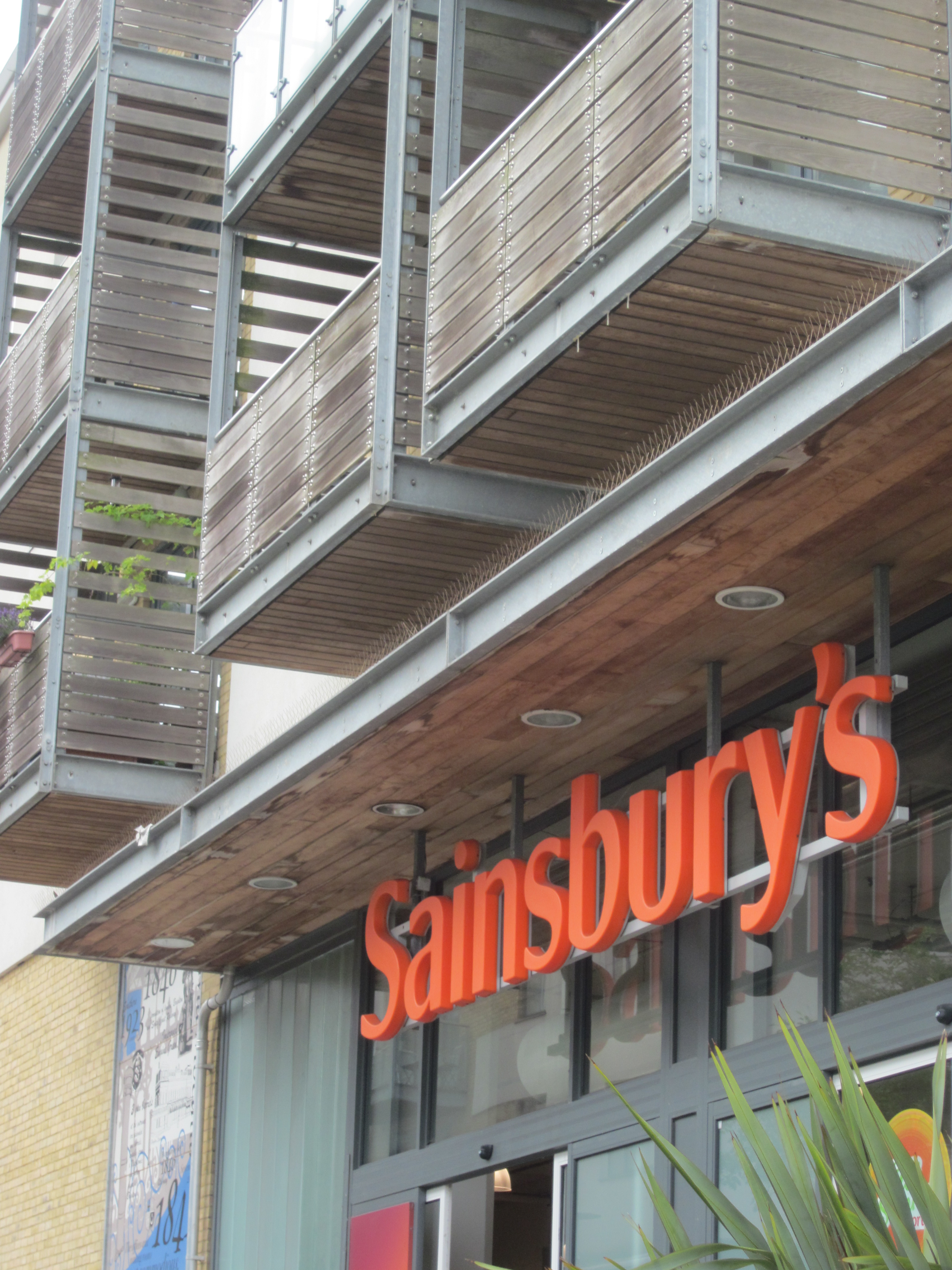 Barratts flats over Sainsbury store